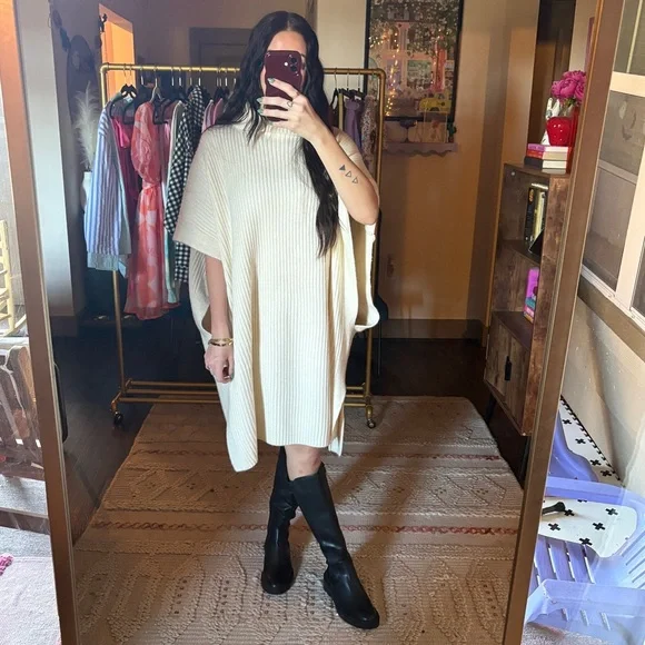 NEW H&M Oversized Wool Knit Tunic Sweater Dress NEW H&M Oversized Wool Knit Tunic Sweater Dress